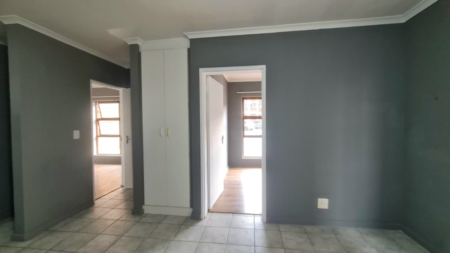To Let 2 Bedroom Property for Rent in Brackenfell Central Western Cape